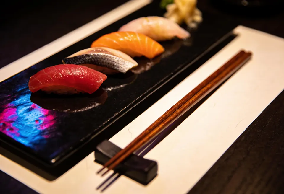 Neon omakase
